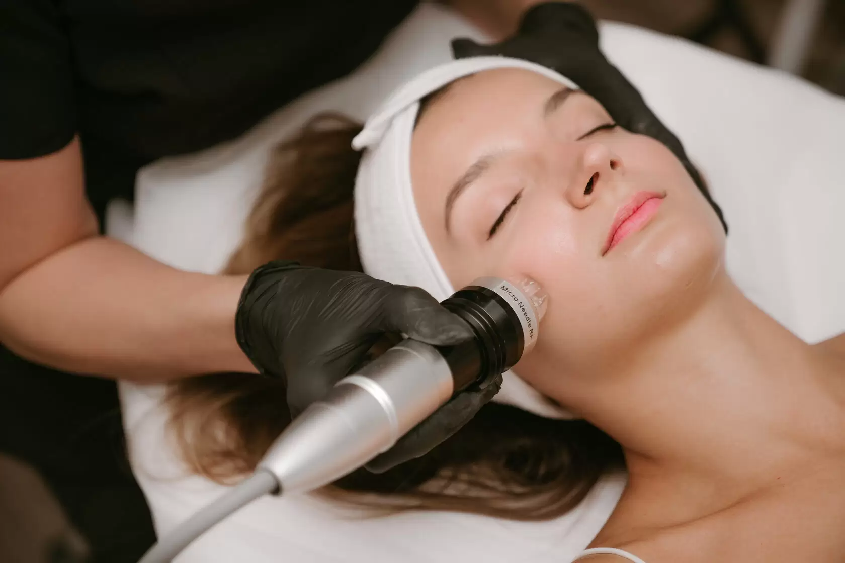 Cilt Gençleştirme ve Kırışıklık Giderme